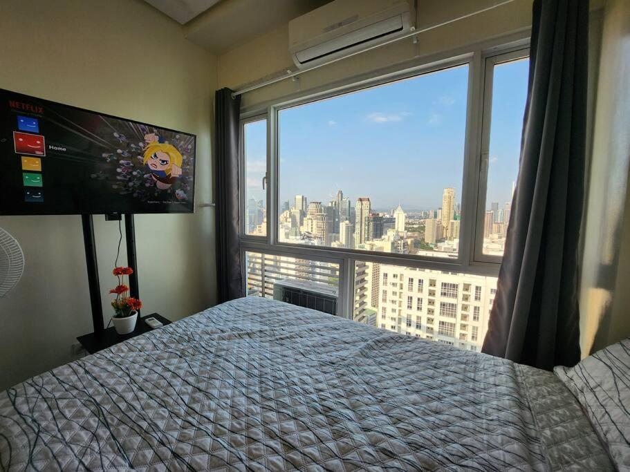 Makati Penthouse With Stunning City Skyline View Манила Экстерьер фото