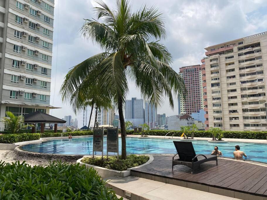Makati Penthouse With Stunning City Skyline View Манила Экстерьер фото